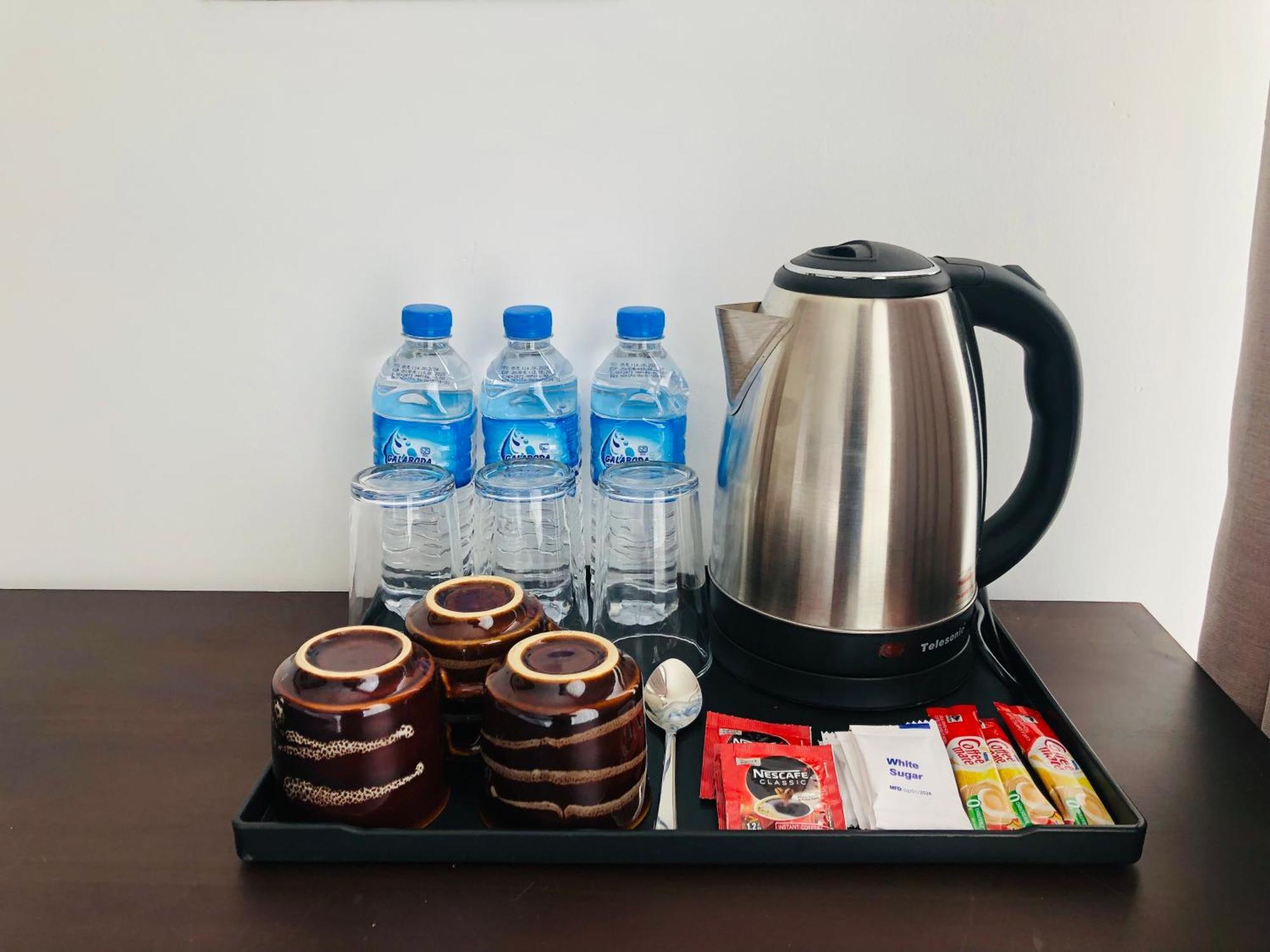 R21 Nuwara Eliya Hotel Ngoại thất bức ảnh