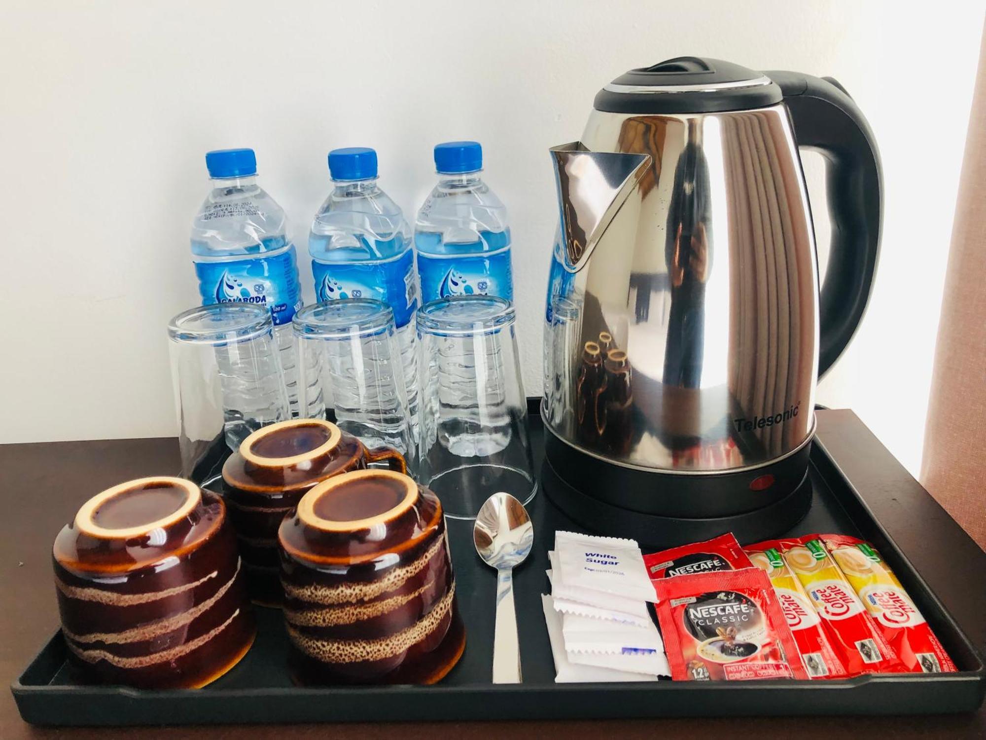 R21 Nuwara Eliya Hotel Ngoại thất bức ảnh