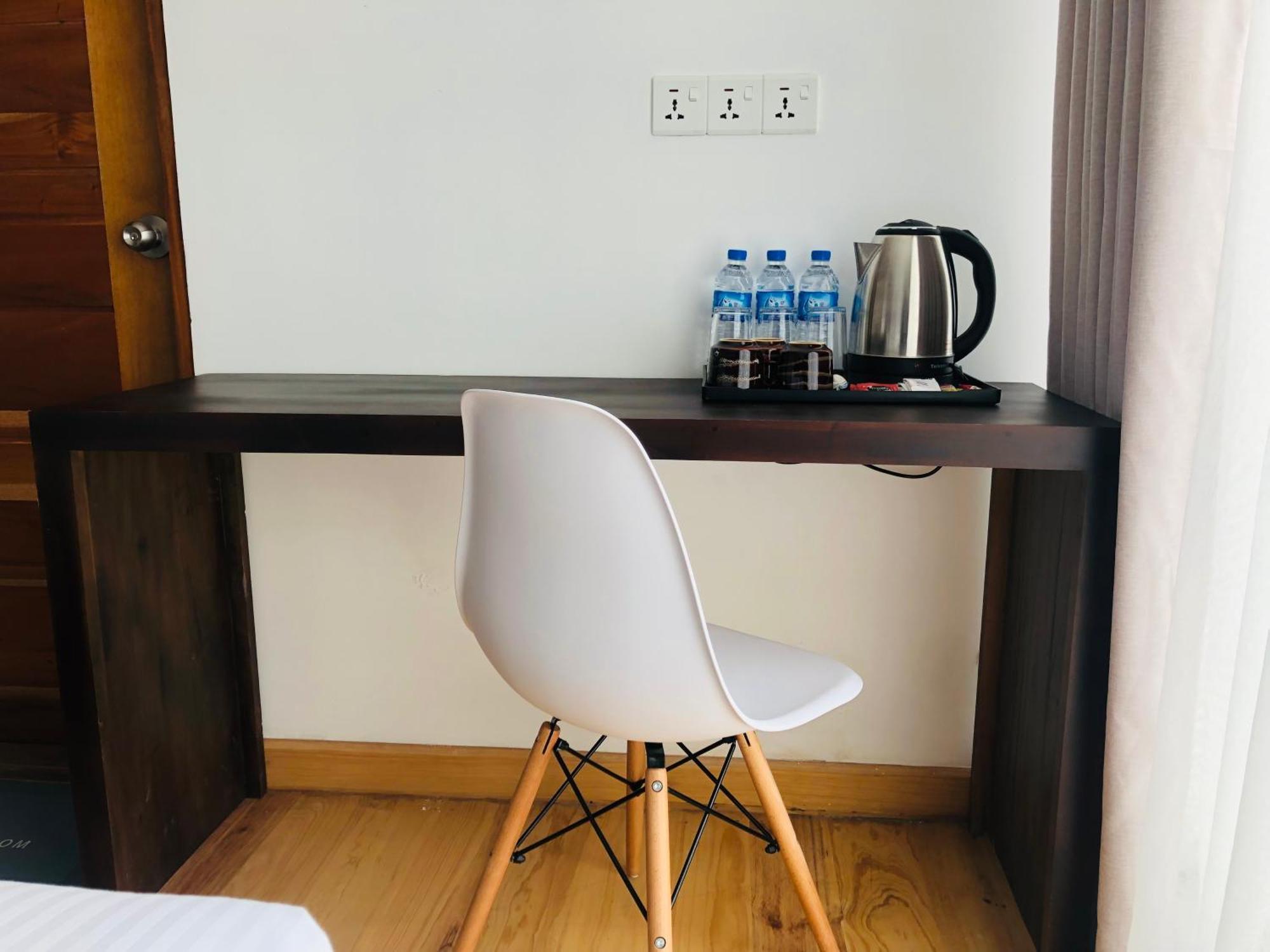R21 Nuwara Eliya Hotel Ngoại thất bức ảnh