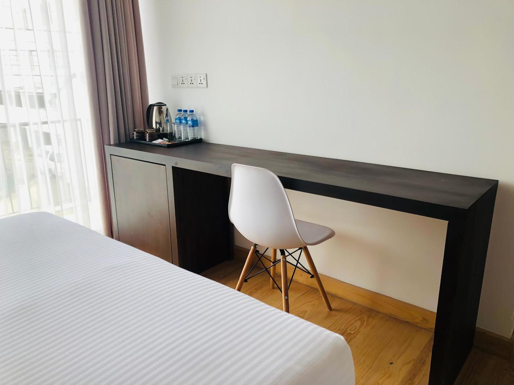 R21 Nuwara Eliya Hotel Ngoại thất bức ảnh