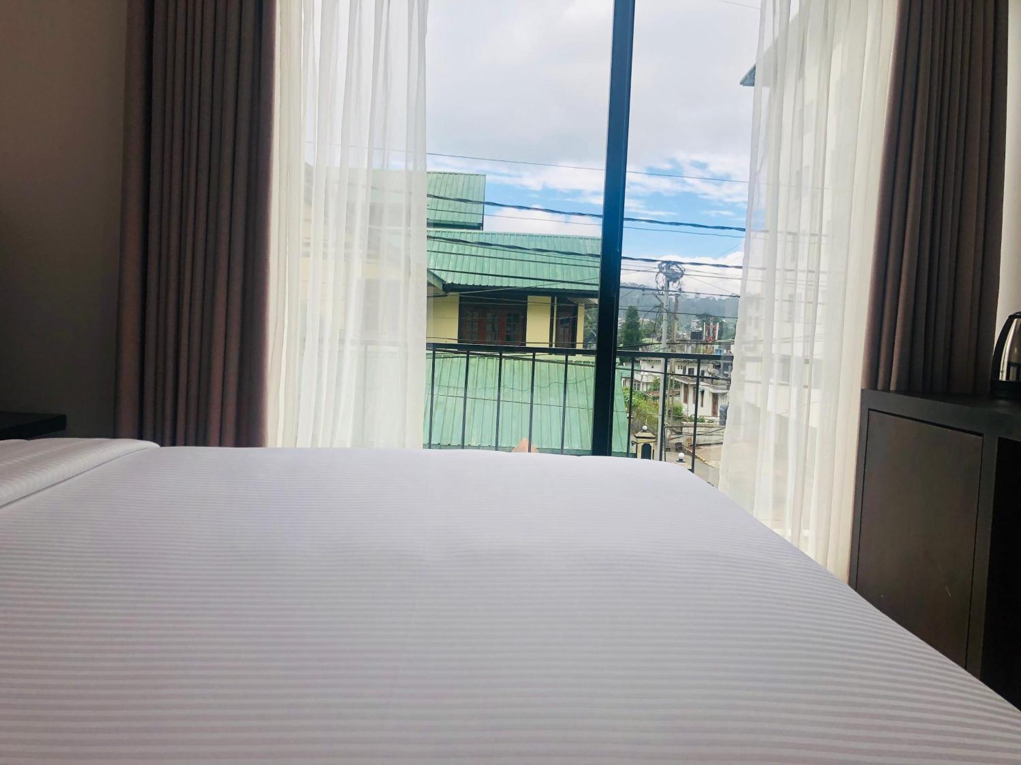 R21 Nuwara Eliya Hotel Ngoại thất bức ảnh