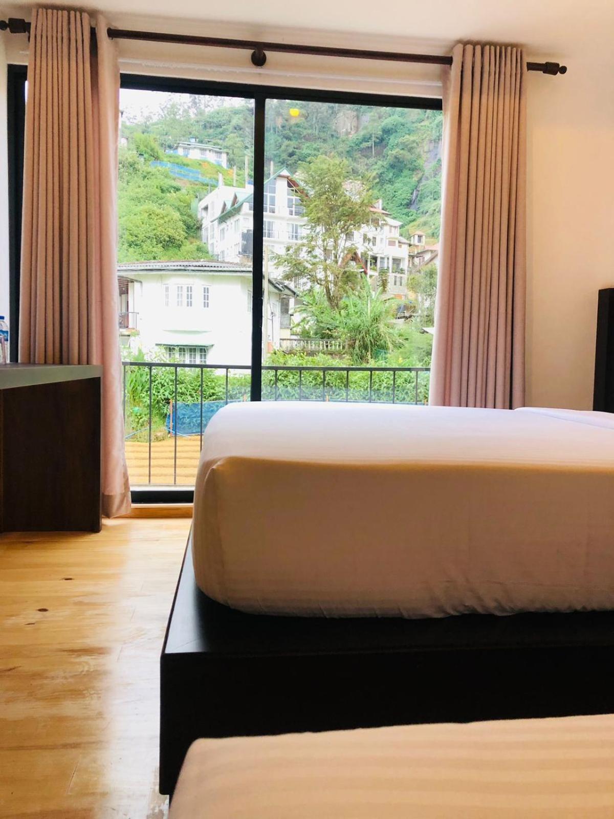 R21 Nuwara Eliya Hotel Ngoại thất bức ảnh
