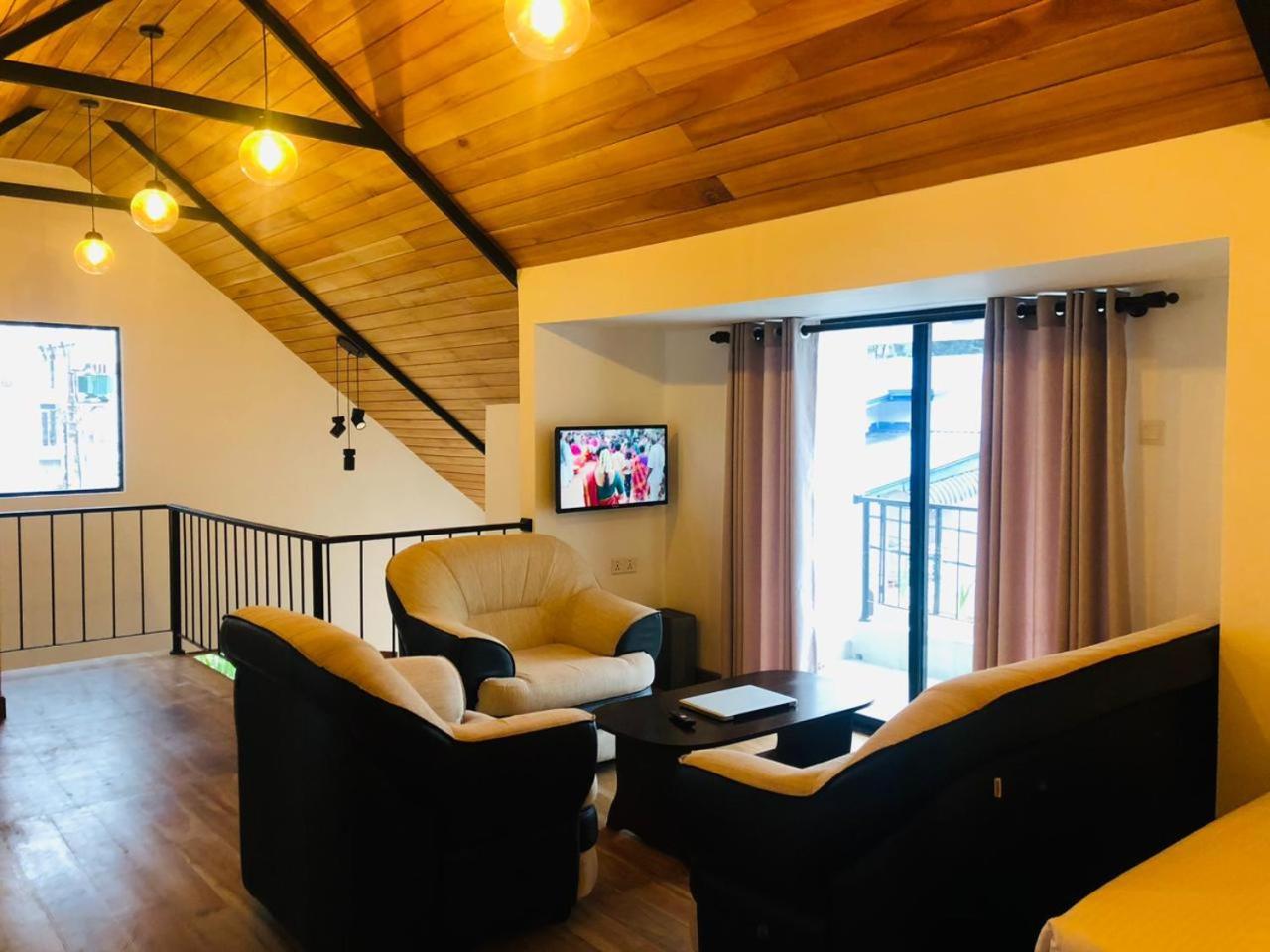 R21 Nuwara Eliya Hotel Ngoại thất bức ảnh