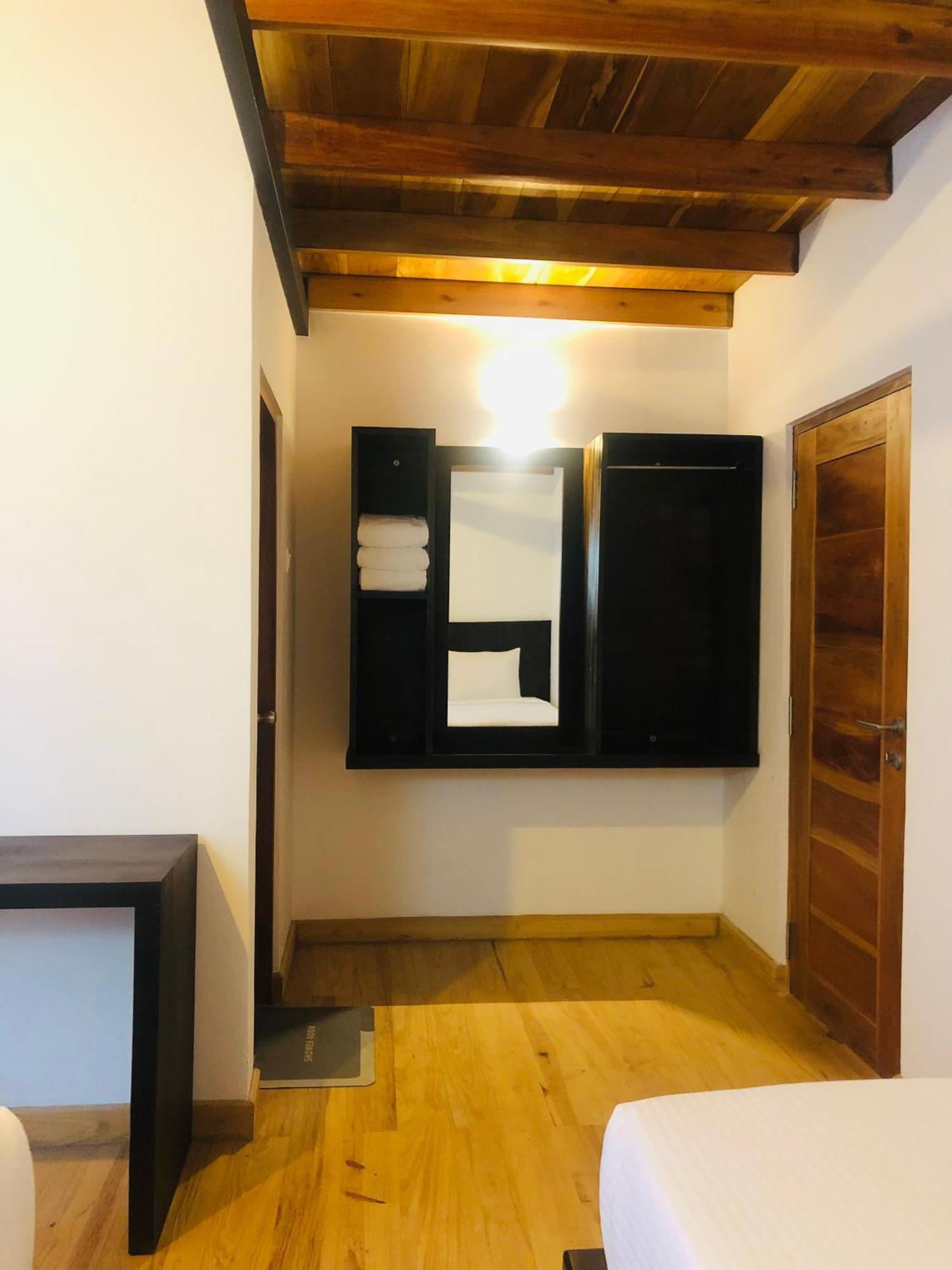 R21 Nuwara Eliya Hotel Ngoại thất bức ảnh