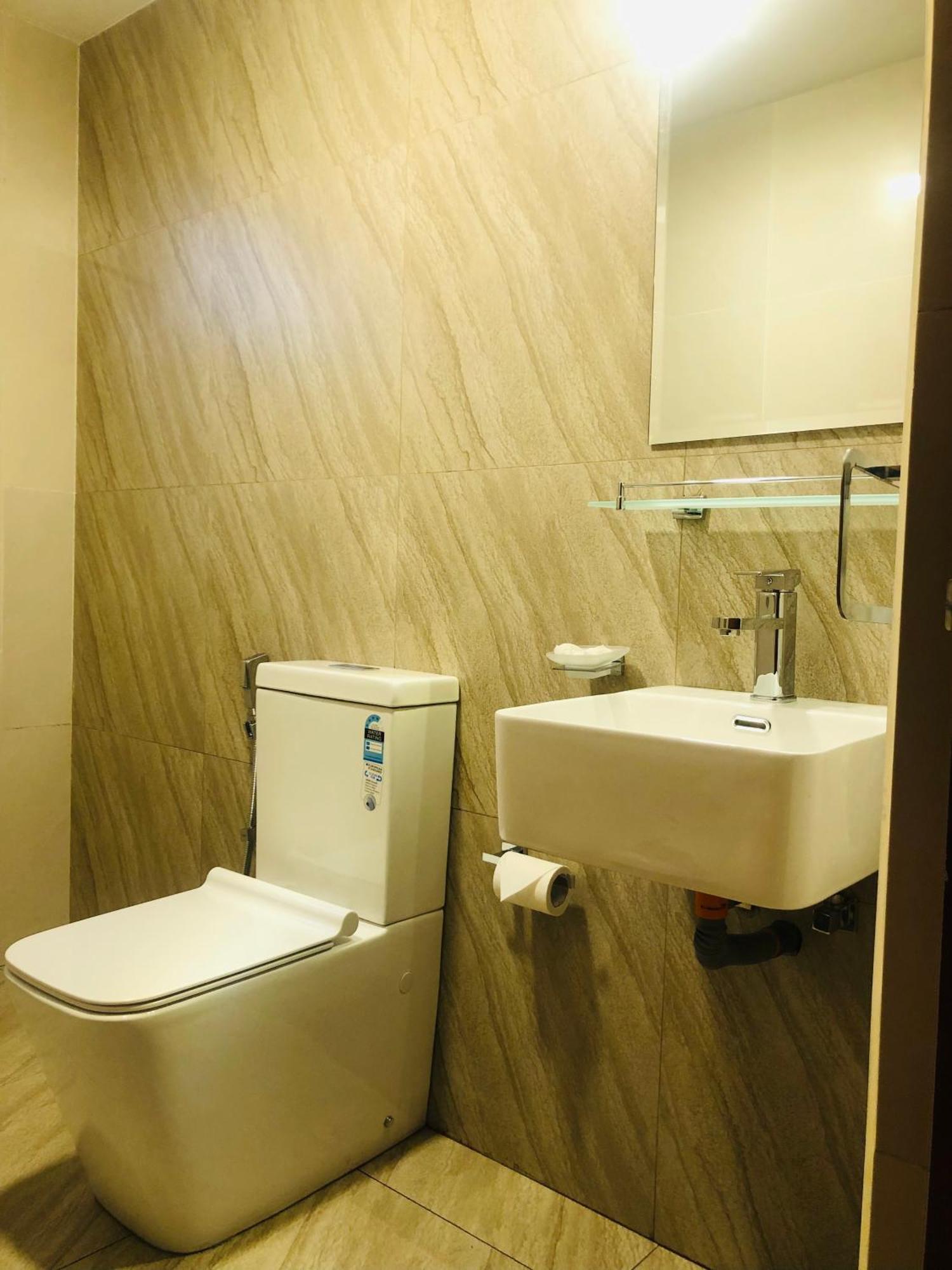 R21 Nuwara Eliya Hotel Ngoại thất bức ảnh