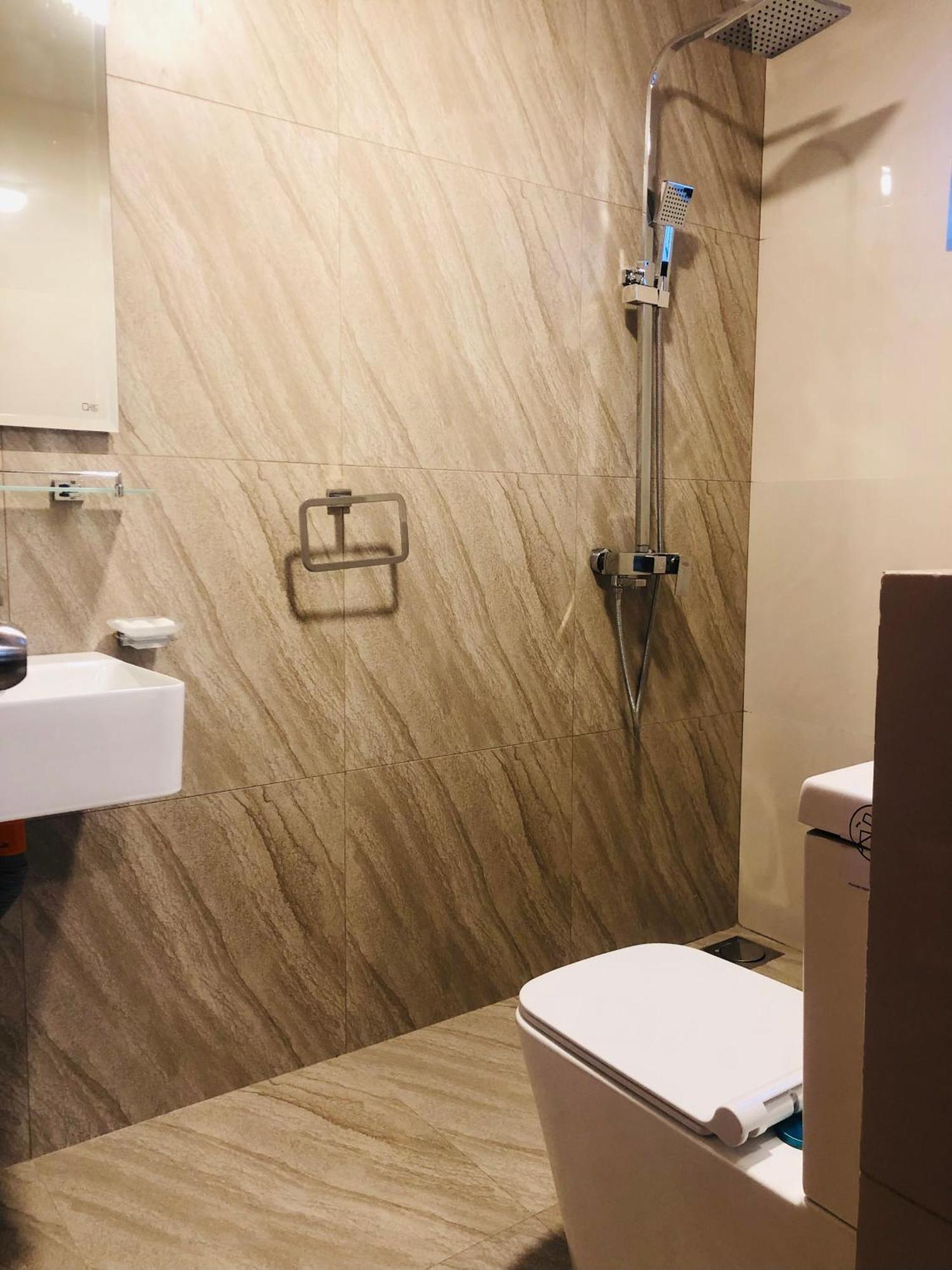 R21 Nuwara Eliya Hotel Ngoại thất bức ảnh
