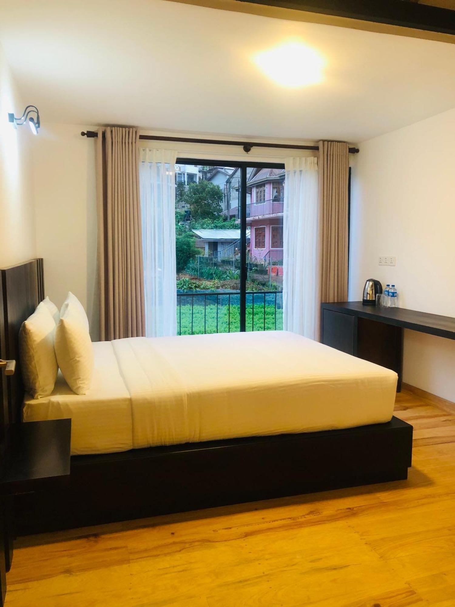 R21 Nuwara Eliya Hotel Ngoại thất bức ảnh